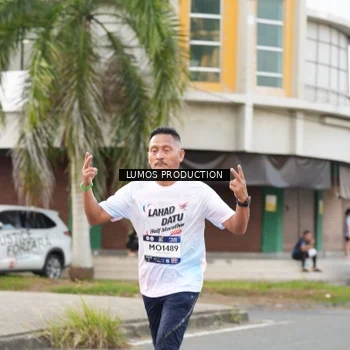 Runner Photo 7999492
