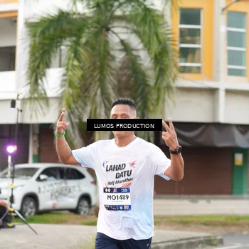 Runner Photo 7999493
