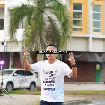 Runner Photo 7999496
