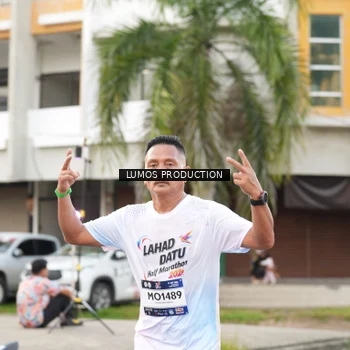 Runner Photo 7999499