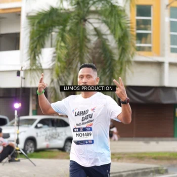 Runner Photo 7999500