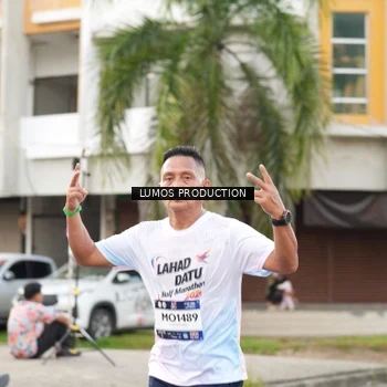 Runner Photo 7999503