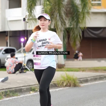Runner Photo 7999543