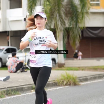 Runner Photo 7999546