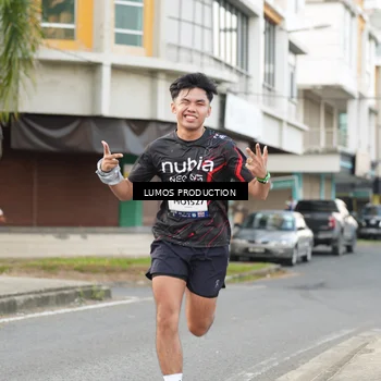 Runner Photo 7999550