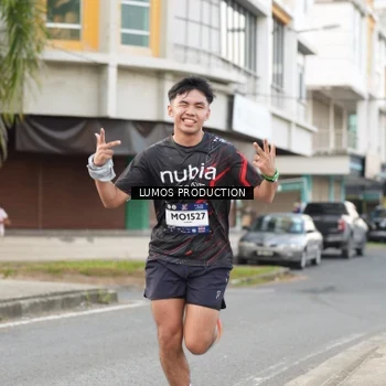 Runner Photo 7999554