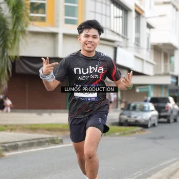Runner Photo 7999558