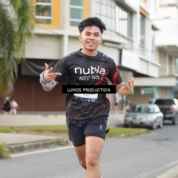 Runner Photo 7999559