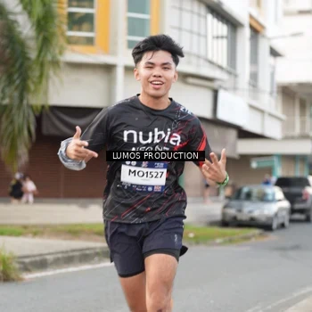 Runner Photo 7999561
