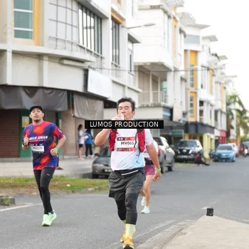 Runner Photo 7999564