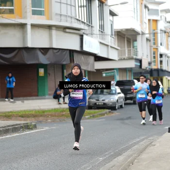Runner Photo 7999573