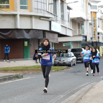 Runner Photo 7999574