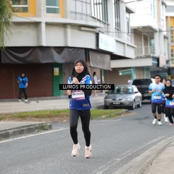Runner Photo 7999579