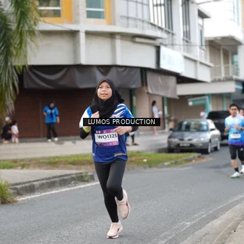 Runner Photo 7999585