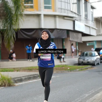 Runner Photo 7999590