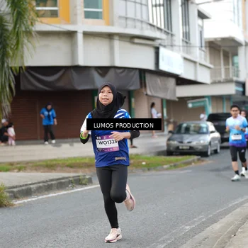 Runner Photo 7999591