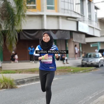 Runner Photo 7999593
