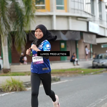 Runner Photo 7999597