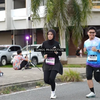 Runner Photo 7999600