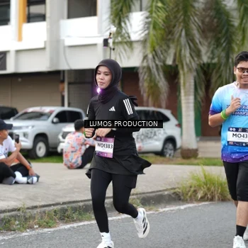 Runner Photo 7999606