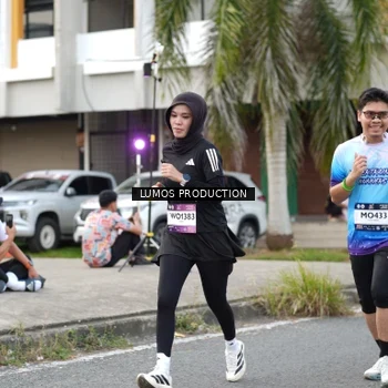 Runner Photo 7999609