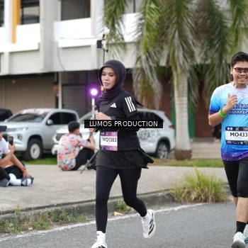 Runner Photo 7999612