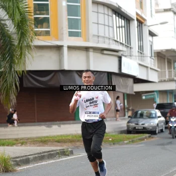 Runner Photo 7999631