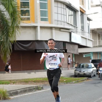 Runner Photo 7999633