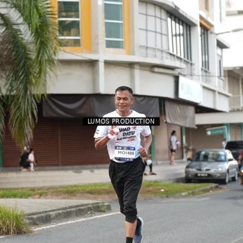 Runner Photo 7999636