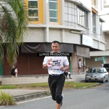 Runner Photo 7999637