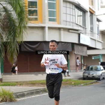 Runner Photo 7999639