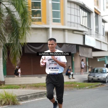 Runner Photo 7999641