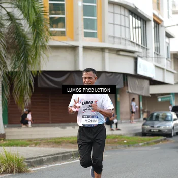 Runner Photo 7999642