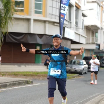 Runner Photo 7999654