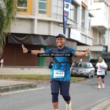 Runner Photo 7999657