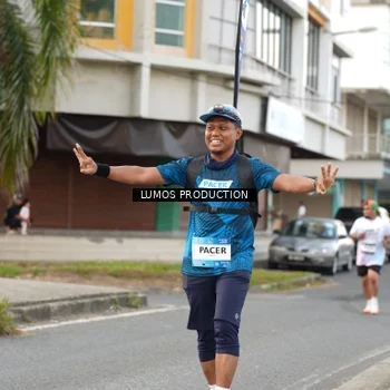 Runner Photo 7999662