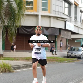 Runner Photo 7999668