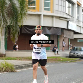 Runner Photo 7999670