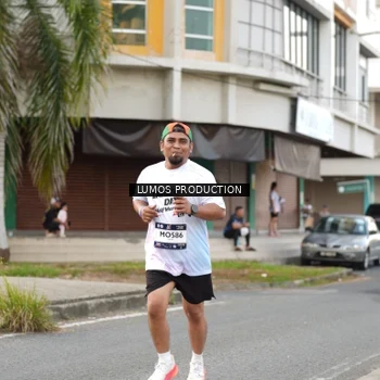 Runner Photo 7999673