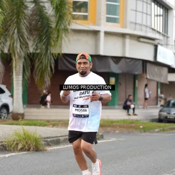 Runner Photo 7999676