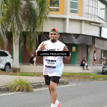 Runner Photo 7999679