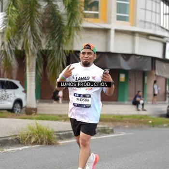 Runner Photo 7999683