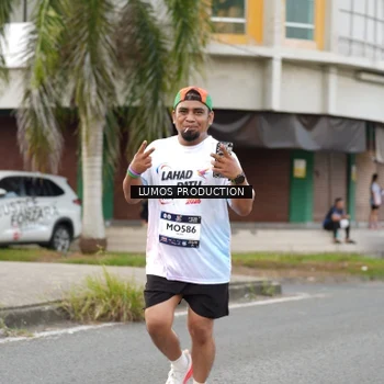 Runner Photo 7999684