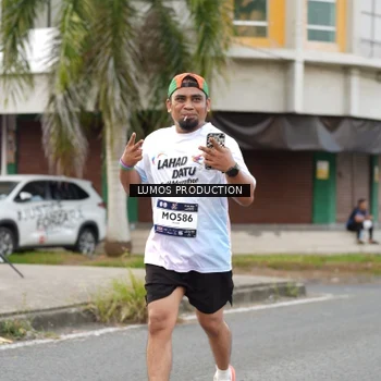 Runner Photo 7999686