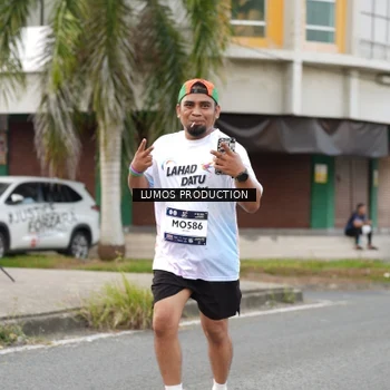 Runner Photo 7999688