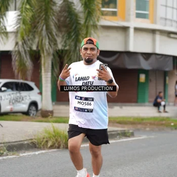 Runner Photo 7999690