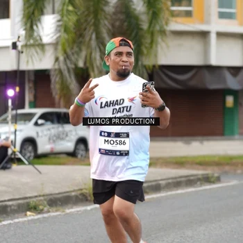 Runner Photo 7999693