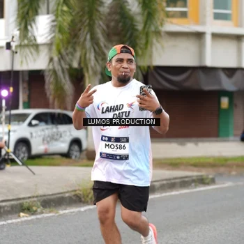 Runner Photo 7999694