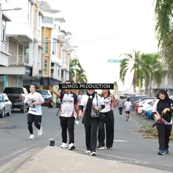 Runner Photo 7999703