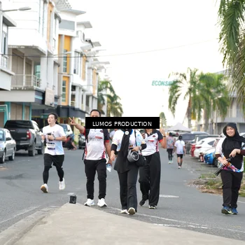 Runner Photo 7999704